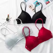 Padded Lace Bra – Wire-Free, Soft Cup,